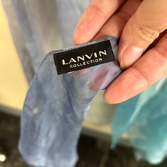 Scarf - Picture 2 of 3